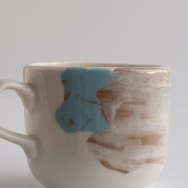 Skaite Mug 02 and its textural moments