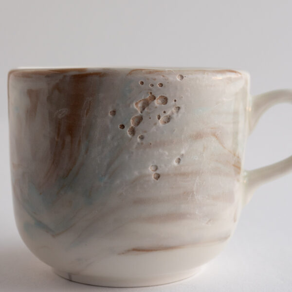 Skaite Mug 02 and its textural moments