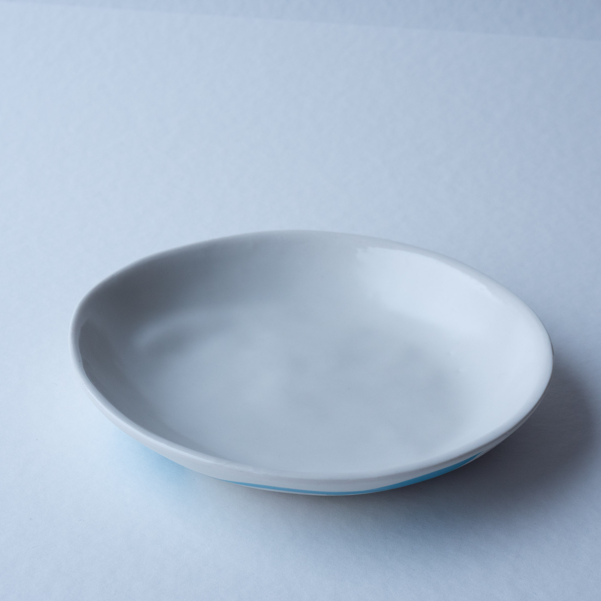 Studio Bowl 05 that is really a plate - Image 1